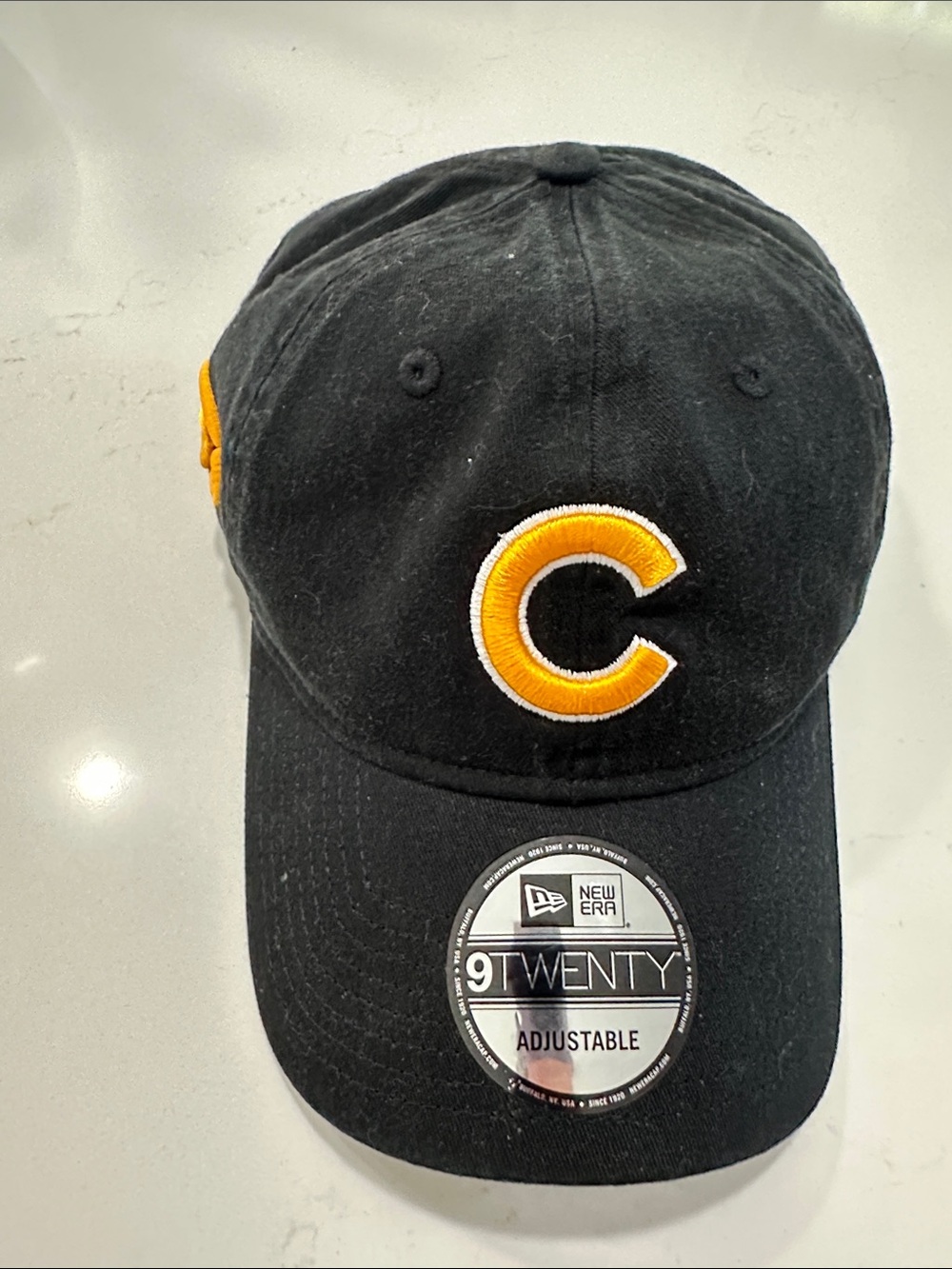 NWT Era adjustable Black Cap with Yellow 'C' Cubs patch and Iowa Hawkeyes